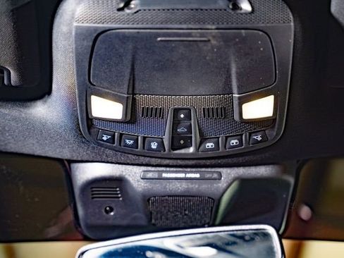 Used 2022 Ford Expedition Max Limited image 20