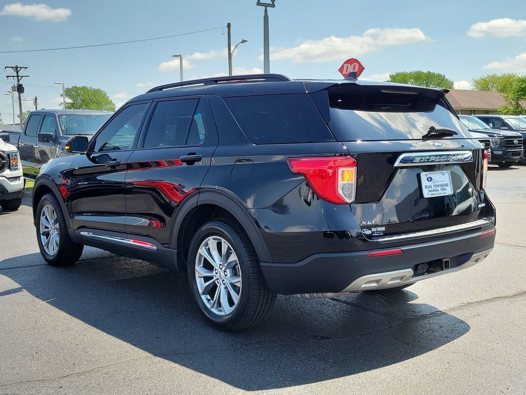 Certified 2023 Ford Explorer XLT w/ Equipment Group 202A AWD/4WD image 6