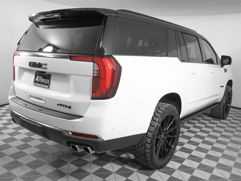 Used 2026 GMC Yukon XL AT4 Ultimate image 6