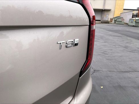 New 2026 Volvo XC90 T8 Plus w/ Protection Package Premier image 26