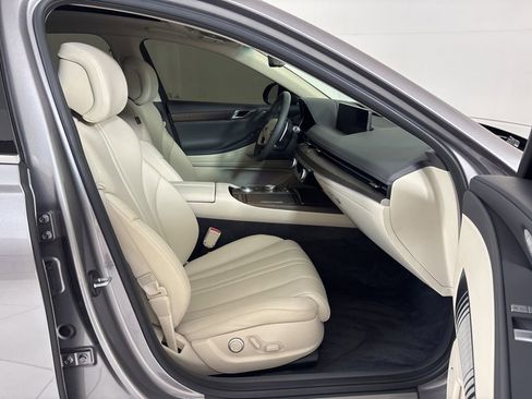 Used 2023 Genesis G80 2.5T w/ Advanced Package RWD image 14