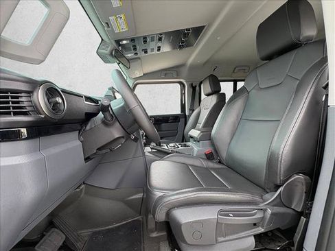 Used 2024 INEOS Grenadier image 12