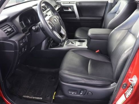Used 2019 Toyota 4Runner Limited AWD/4WD image 18
