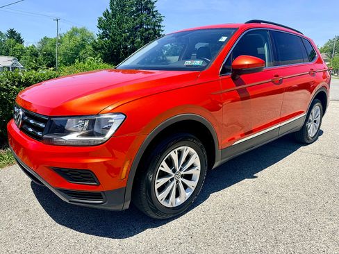 Used 2018 Volkswagen Tiguan SE AWD/4WD image 8