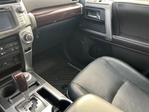 Used 2016 Toyota 4Runner Limited AWD/4WD image 6