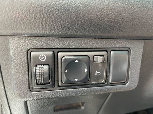 Used 2008 Nissan Versa 1.8 S w/ PWR Pkg image 22