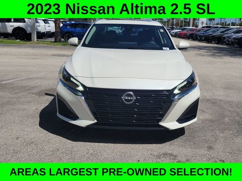Used 2023 Nissan Altima 2.5 SL FWD image 2