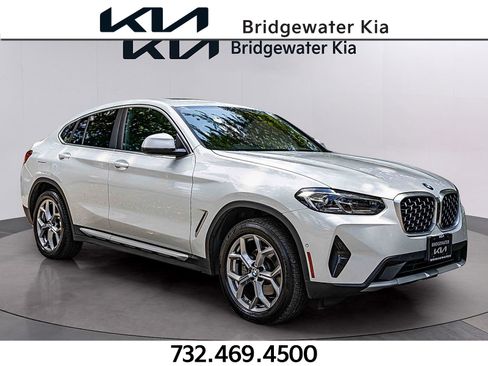 Used 2024 BMW X4 xDrive30i w/ Parking Assistance Package AWD/4WD image 1