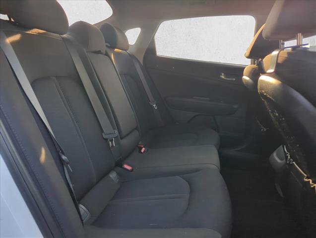 Used 2018 Kia Optima LX w/ 17" Alloy Wheels Package FWD image 25