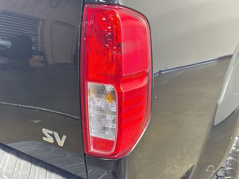 Used 2016 Nissan Frontier SV RWD image 30