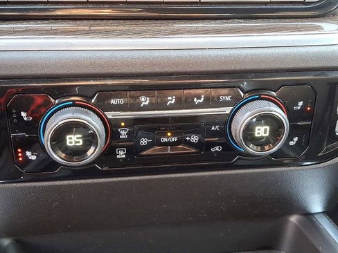 Used 2024 Chevrolet Silverado 2500 LT w/ Midnight Edition image 15