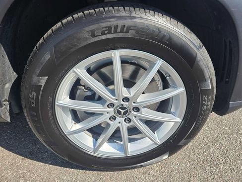 Used 2025 Mercedes-Benz GLE 350 4MATIC w/ Driver Assistance Package image 9