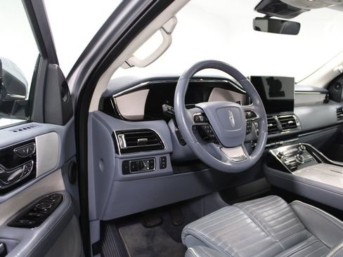 Used 2023 Lincoln Navigator L Black Label image 25