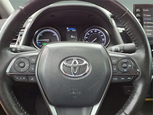 Used 2022 Toyota Camry SE w/ Cold Weather Package FWD image 27