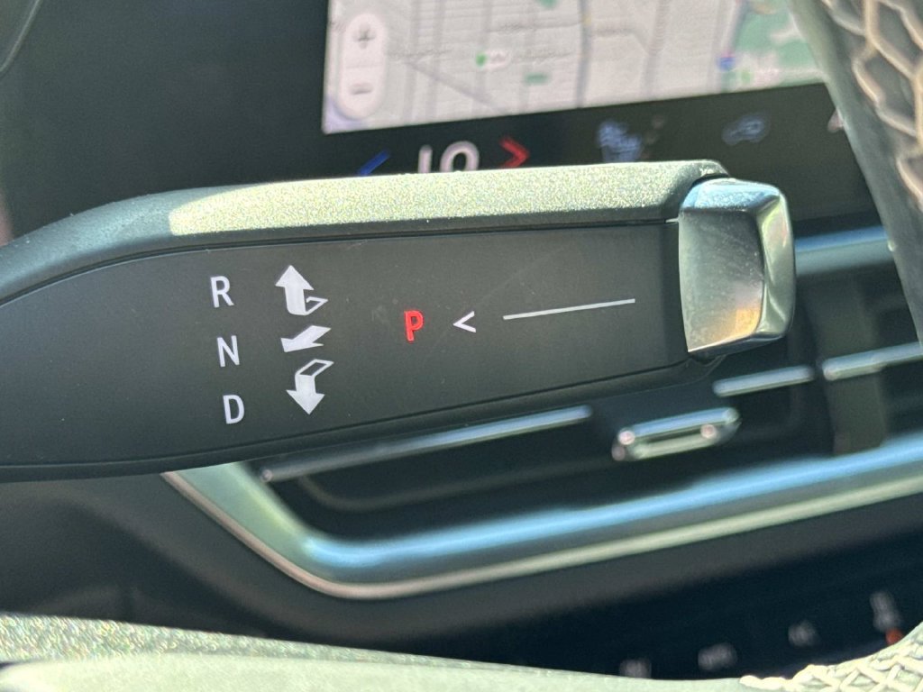 Used 2024 Chevrolet Equinox EV LT FWD image 27