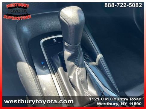 Used 2022 Toyota Corolla LE FWD image 30