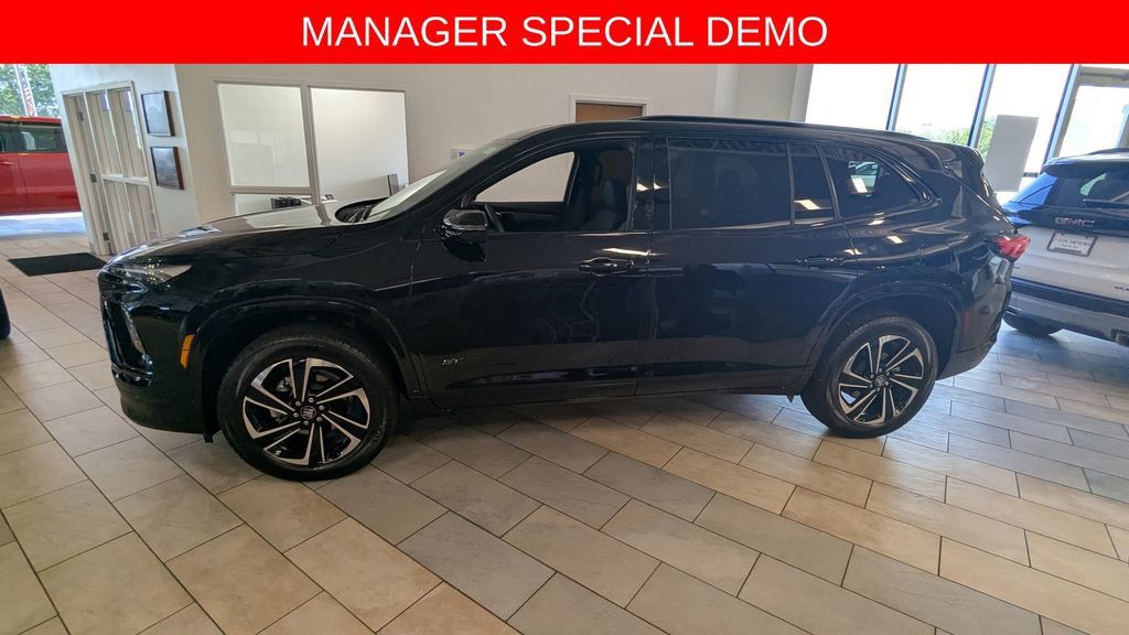 Used 2026 Buick Enclave Sport Touring w/ Power Package AWD/4WD image 6
