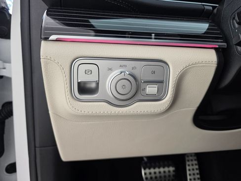 Certified 2026 Mercedes-Benz GLS 580 4MATIC image 23