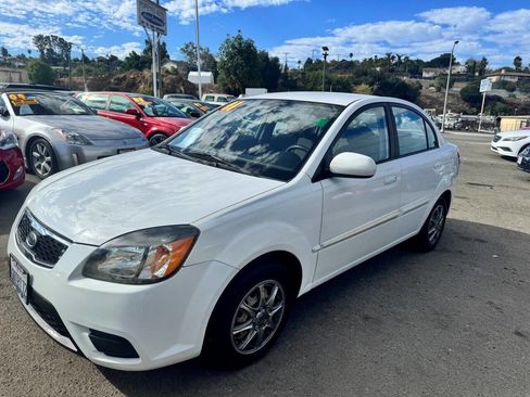 Used 2011 Kia Rio LX image 3