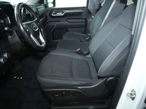 Used 2022 GMC Sierra 1500 SLE image 31