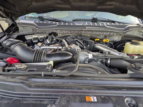 Used 2019 Ford F250 Lariat w/ Lariat Ultimate Package image 46