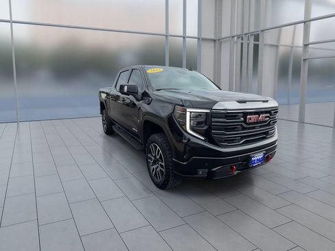 Used 2024 GMC Sierra 1500 AT4 w/ Technology Package AWD/4WD image 2