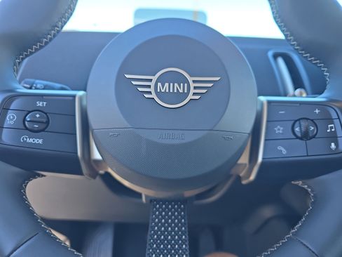 Certified 2025 MINI Cooper Countryman S image 22