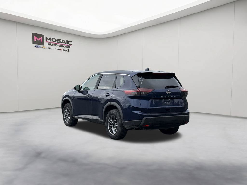 Used 2026 Nissan Rogue SV AWD/4WD image 7