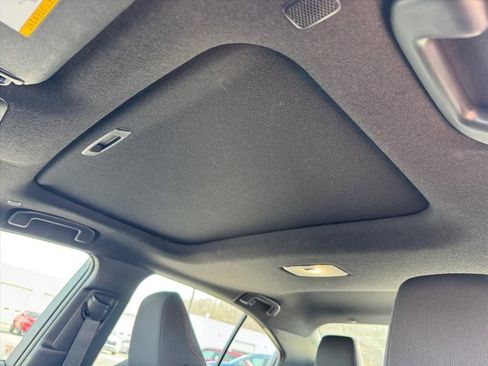 Used 2025 Toyota Corolla SE w/ SE Premium Package image 16