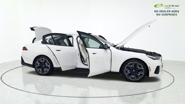 Used 2025 BMW i5 eDrive40 w/ M Sport Package AWD/4WD image 10