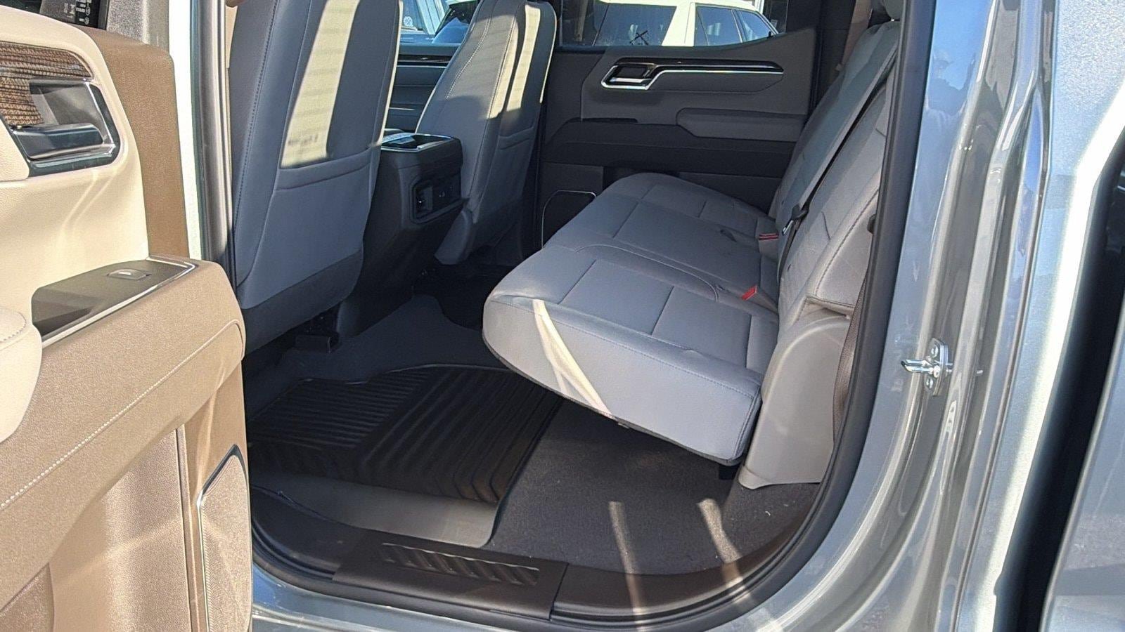 New 2026 Chevrolet Silverado 1500 RST w/ Convenience Package II AWD/4WD image 19