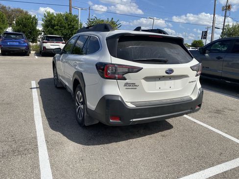 Used 2024 Subaru Outback Premium w/ Popular Package #1A AWD/4WD image 9