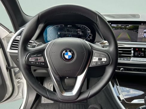 Used 2021 BMW X5 xDrive45e w/ Premium Package AWD/4WD image 32