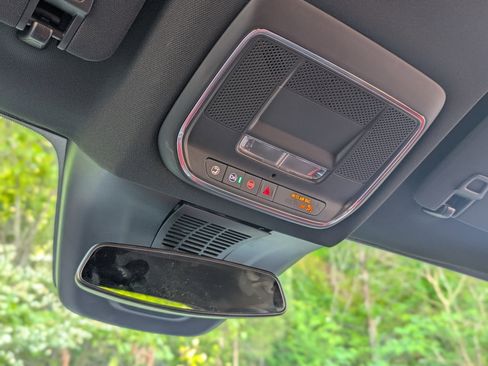 Used 2025 Chevrolet Blazer EV RS image 31