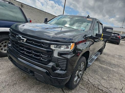 Used 2023 Chevrolet Silverado 1500 RST w/ Max Trailering Package AWD/4WD image 5