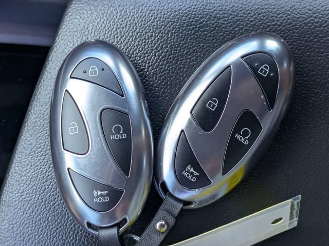 Used 2026 Hyundai Elantra SEL Sport Premium FWD image 32