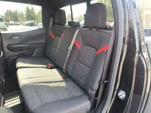 Used 2024 Chevrolet Colorado Z71 w/ Z71 Convenience Package 2 image 22