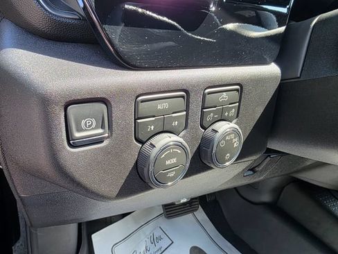 Used 2026 Chevrolet Silverado 1500 LT w/ LPO, Liner Protection Package AWD/4WD image 24