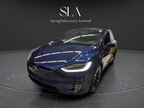 Used 2016 Tesla Model X 75D AWD/4WD image 10