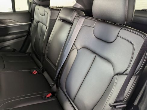 New 2025 Jeep Grand Cherokee Limited image 13