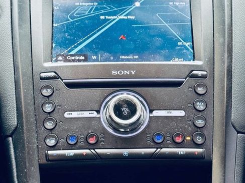 Used 2019 Ford Fusion Titanium image 15