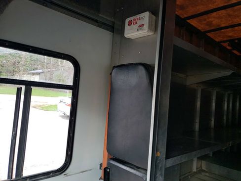 Used 2022 Ford Transit 350 DRW image 21