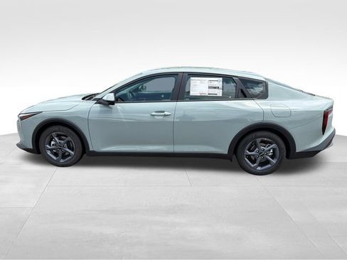 New 2026 Kia K4 FWD image 4