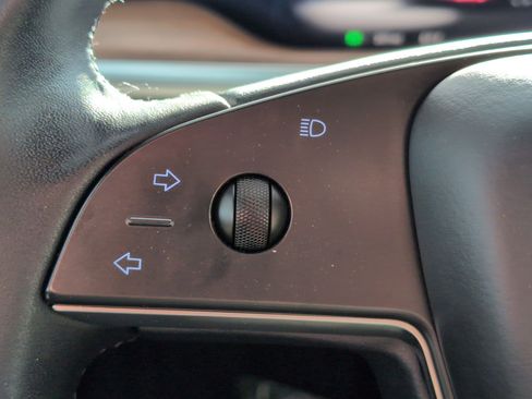 Used 2023 Tesla Model S Standard Range image 18