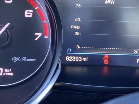 Used 2022 Alfa Romeo Stelvio Ti w/ Active Assist Plus Package image 33