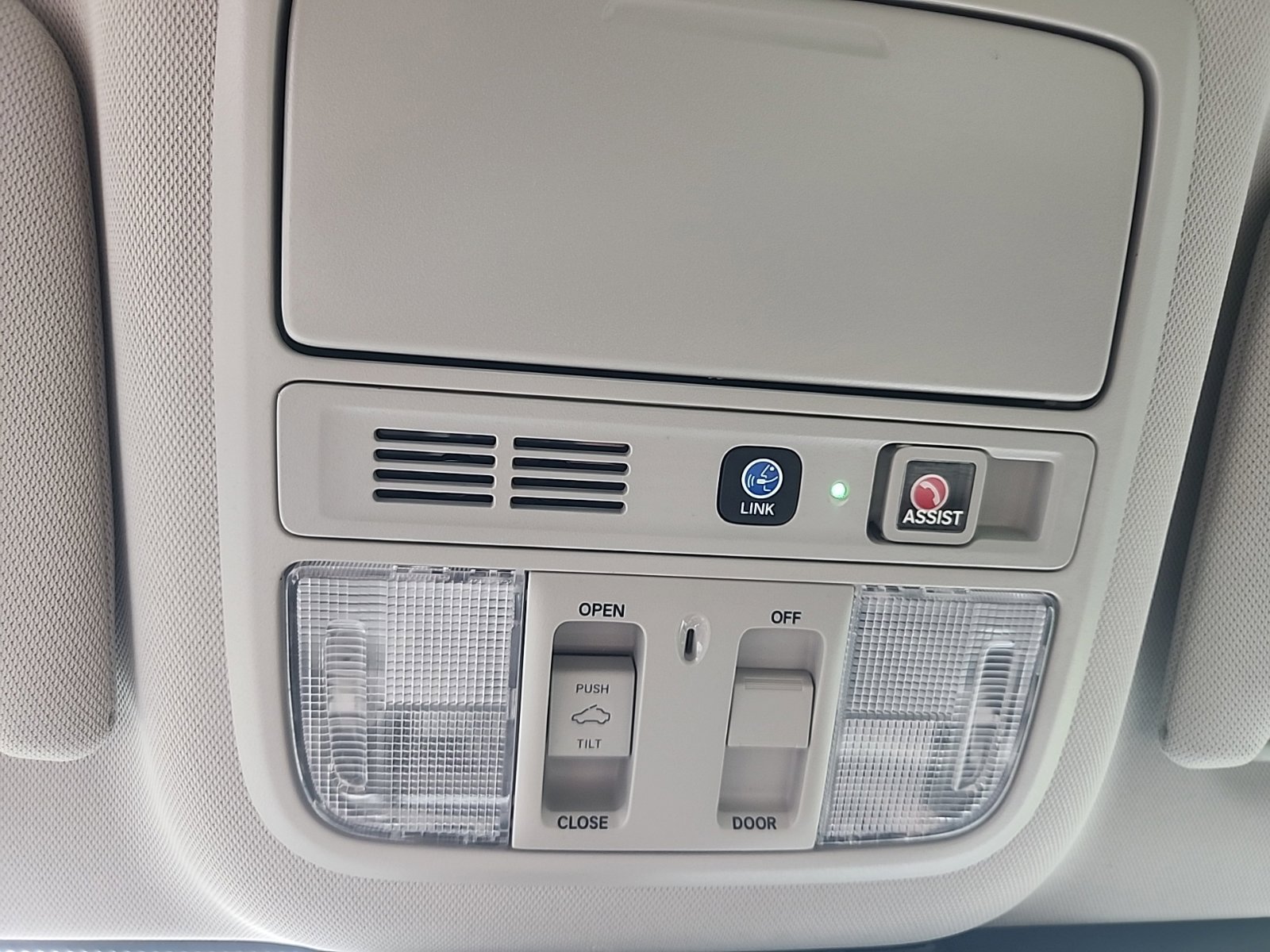 Used 2020 Honda Accord Touring image 32