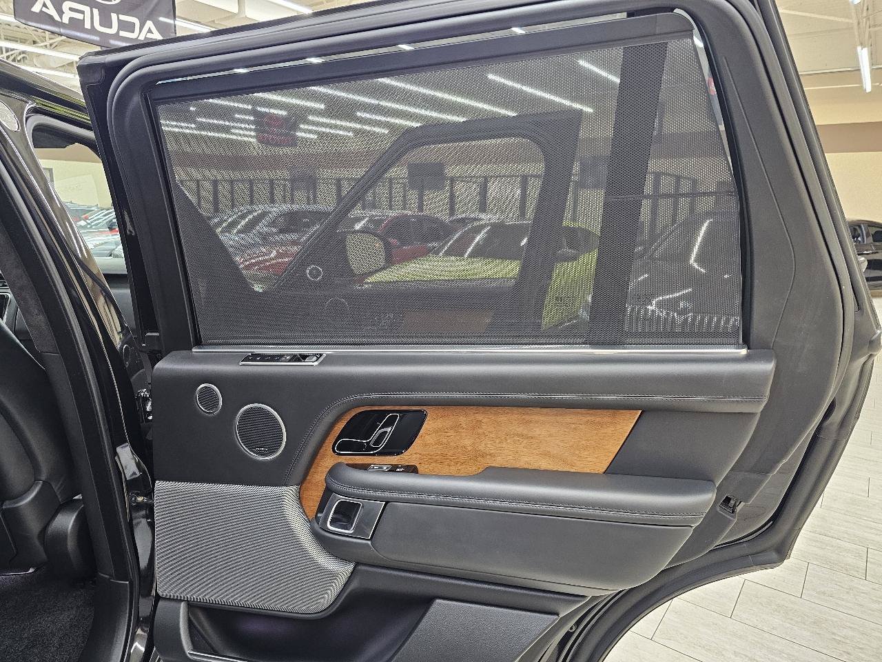 Used 2021 Land Rover Range Rover Long Wheelbase Autobiography AWD/4WD image 40