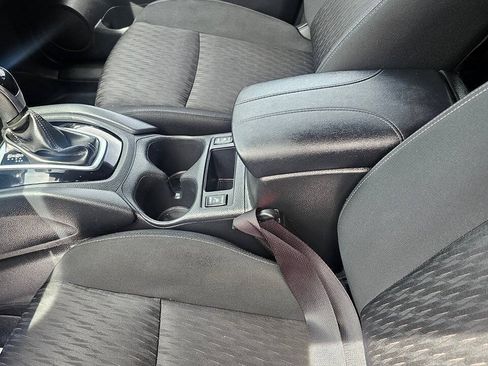 Used 2019 Nissan Rogue S w/ Special Edition Package AWD/4WD image 5