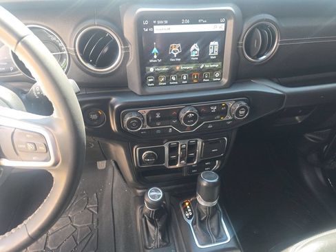Used 2023 Jeep Wrangler Unlimited Sahara AWD/4WD image 6