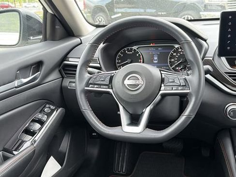 Certified 2024 Nissan Altima 2.5 SR w/ SR Premium Package AWD/4WD image 24